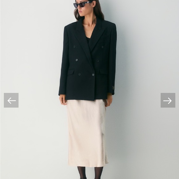 Aritzia Dresses & Skirts - Babaton Cream Maxi Skirt with Subtle Sheen